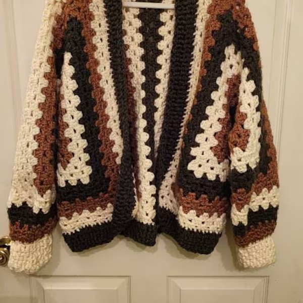 Cozy Elegance – Granny Hexagon Crochet Cardigan Pattern